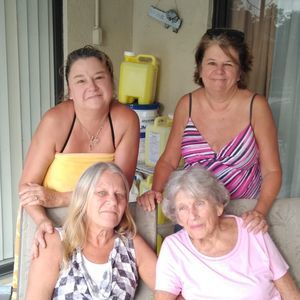 Meet your Posher, Pam